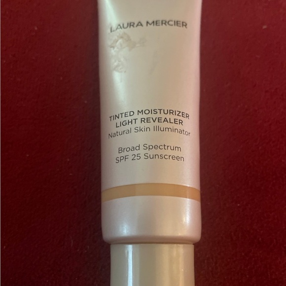 New,LAURA MERCIER TINTED MOISTURIZER LIGHT REVEALER Natural Skin tone 3W1 BISQUE - Picture 2 of 3